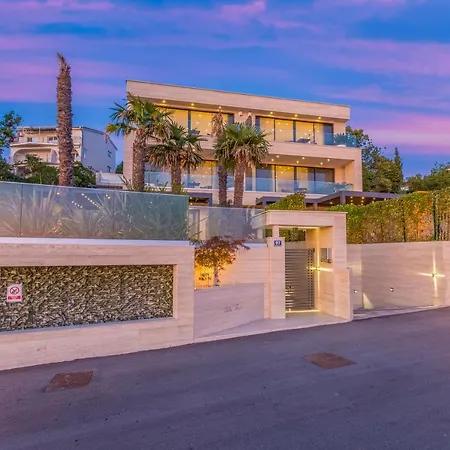 Front Fran Daire Crikvenica