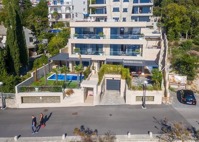 아파트 Front Fran 크리크베니카