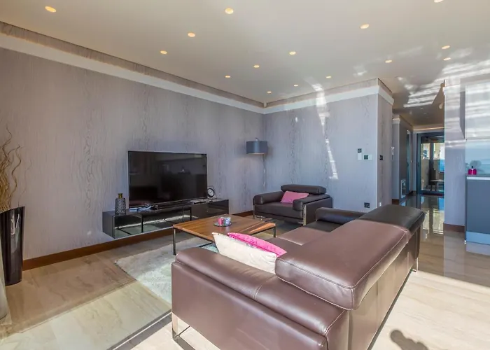 Front Fran 아파트