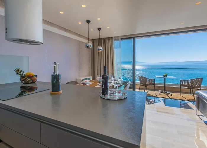 아파트 Front Fran